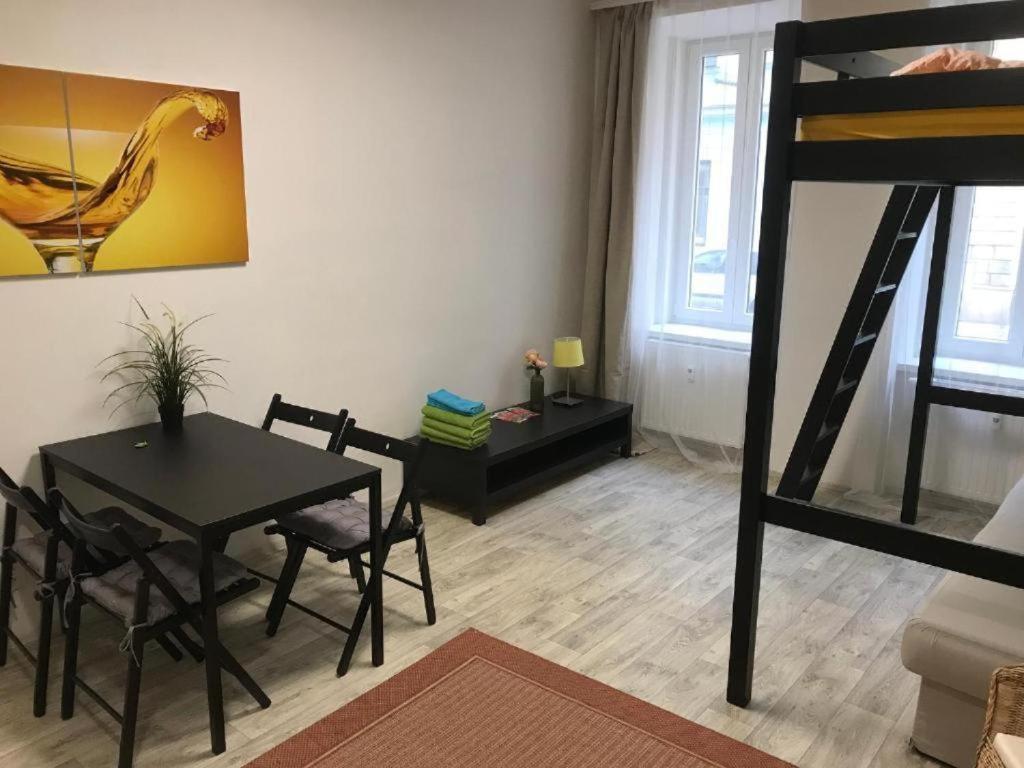 Apartmans In The Center With Privat Parking Apartment Бърно Екстериор снимка